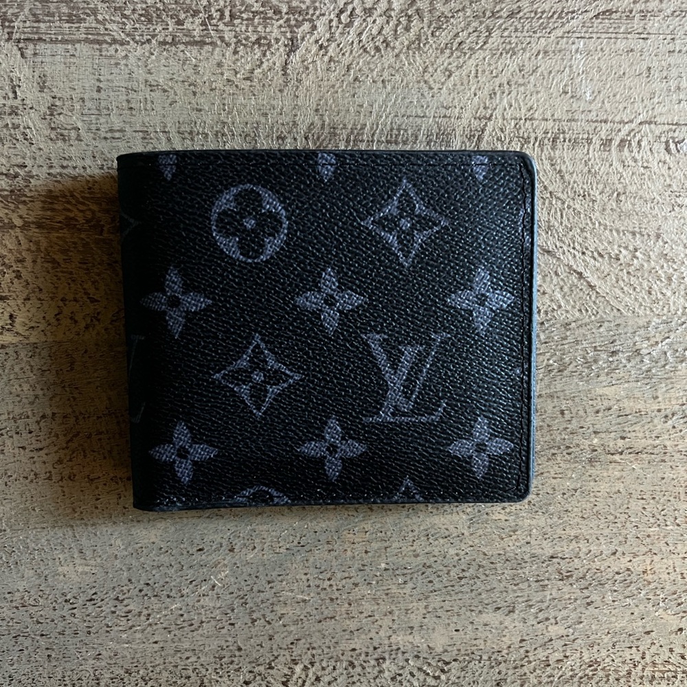 Louis Vuitton Men’s Wallet